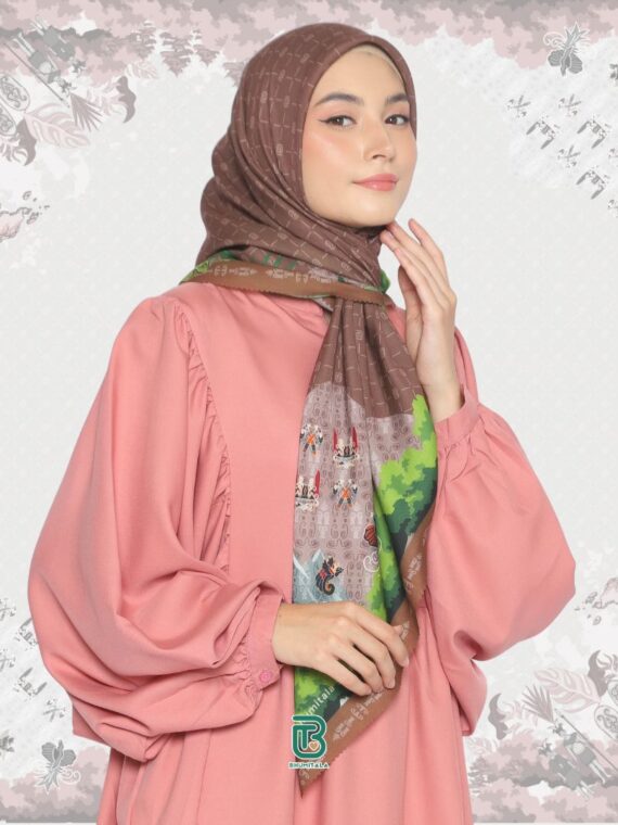 Bhumitala Scarves Wings of Grace: The Cenderawasih’s Dance of Beauty, Spirit, and Balance